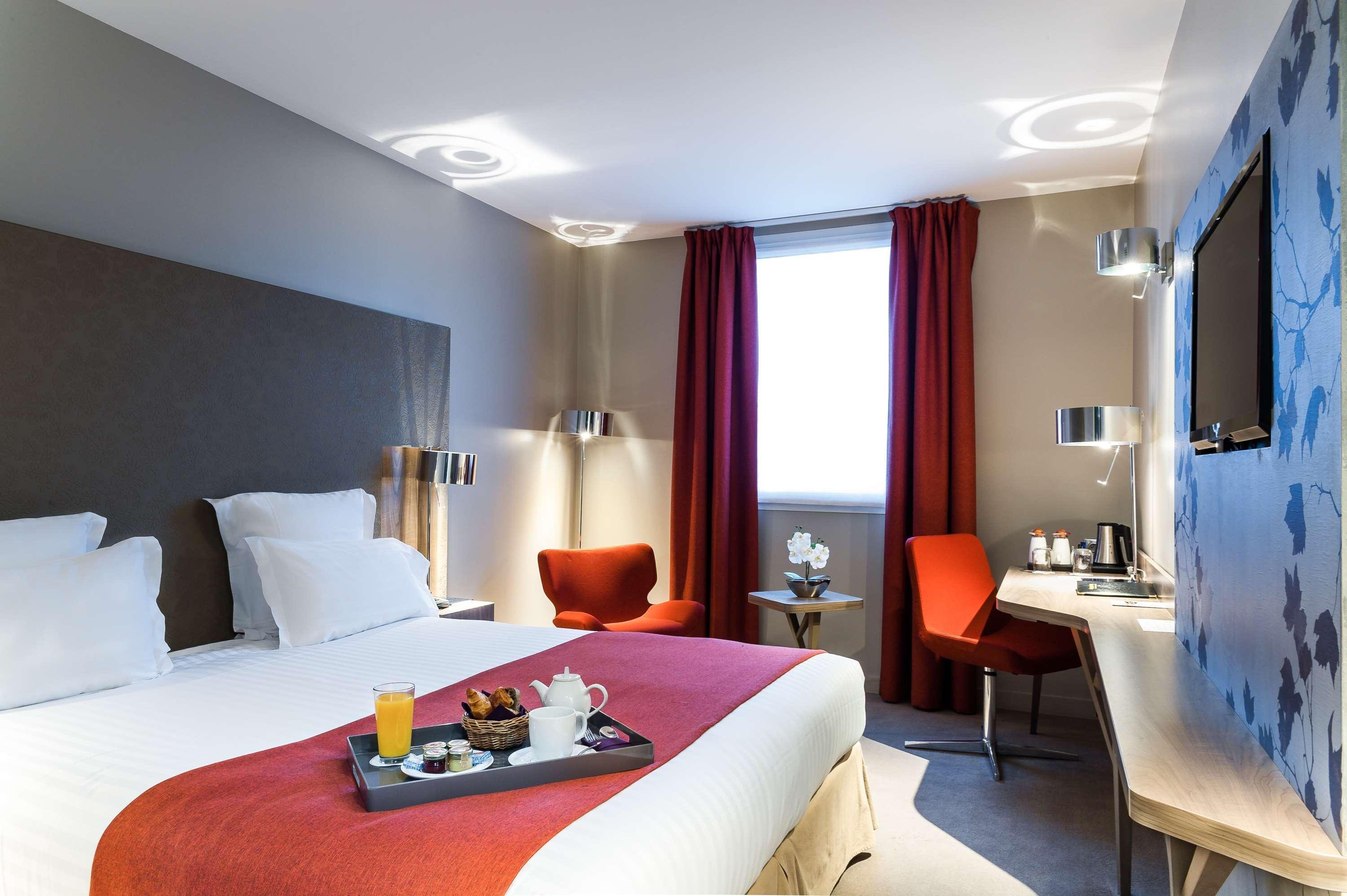 Best Western Plus Paris Velizy Exterior photo