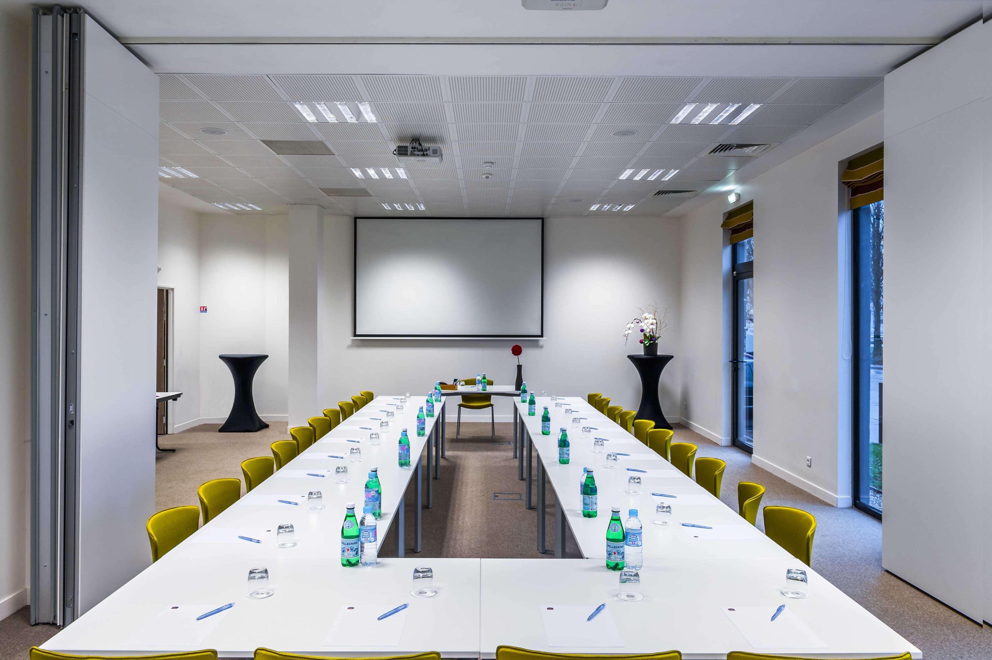 Best Western Plus Paris Velizy Exterior photo