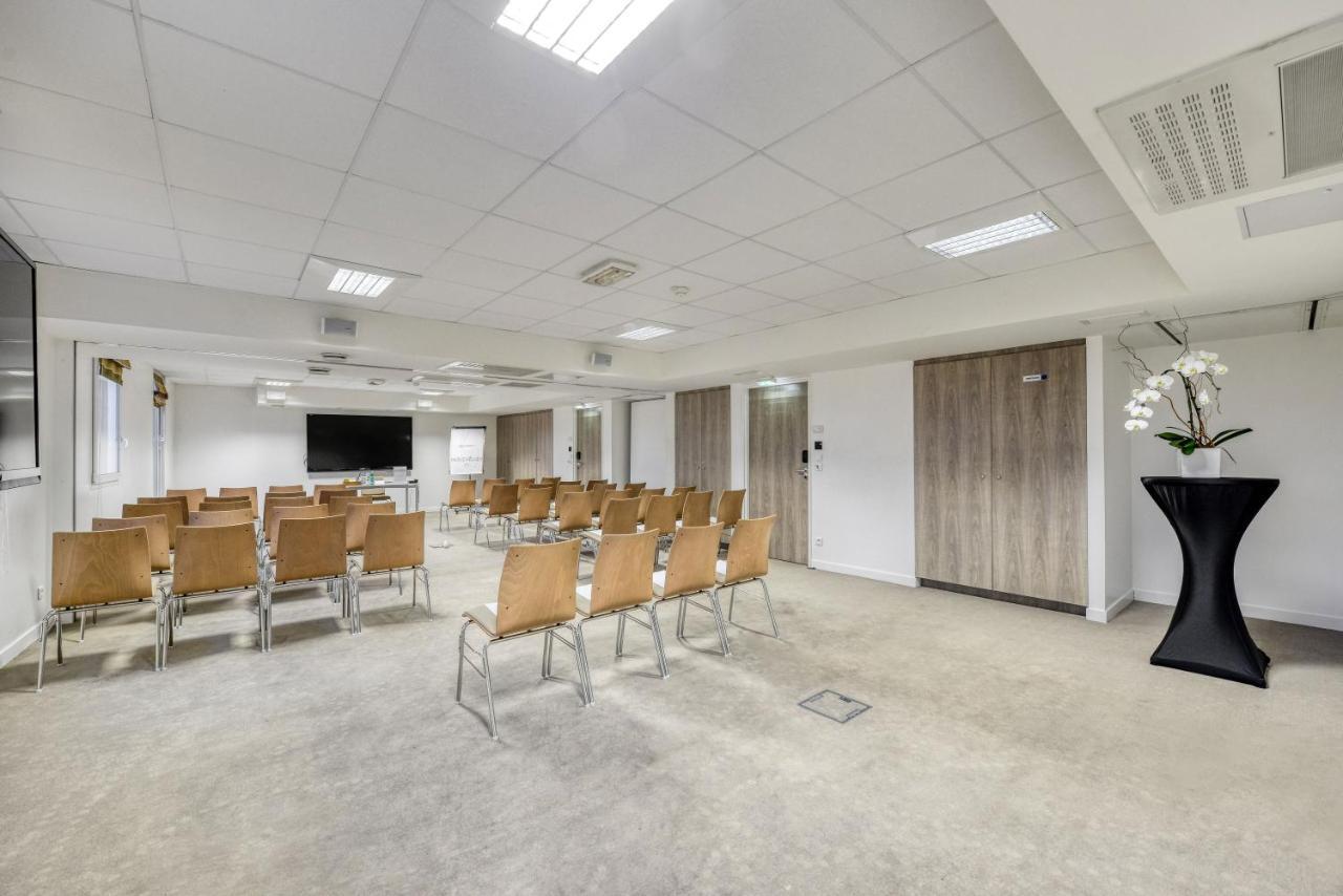 Best Western Plus Paris Velizy Exterior photo