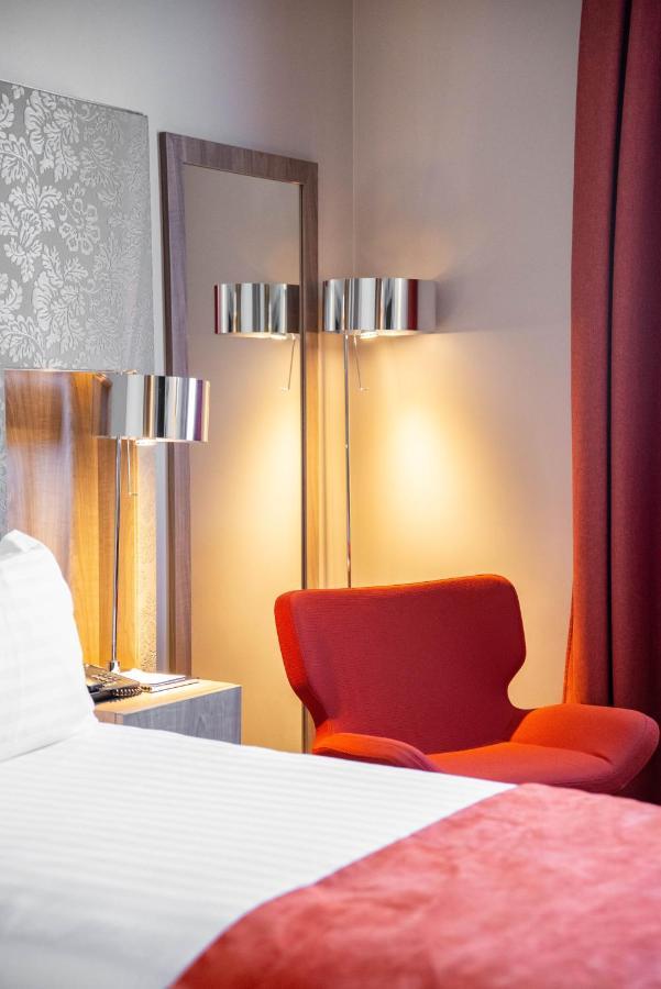 Best Western Plus Paris Velizy Exterior photo